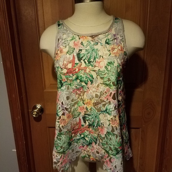 Inari blouse - Picture 1 of 4